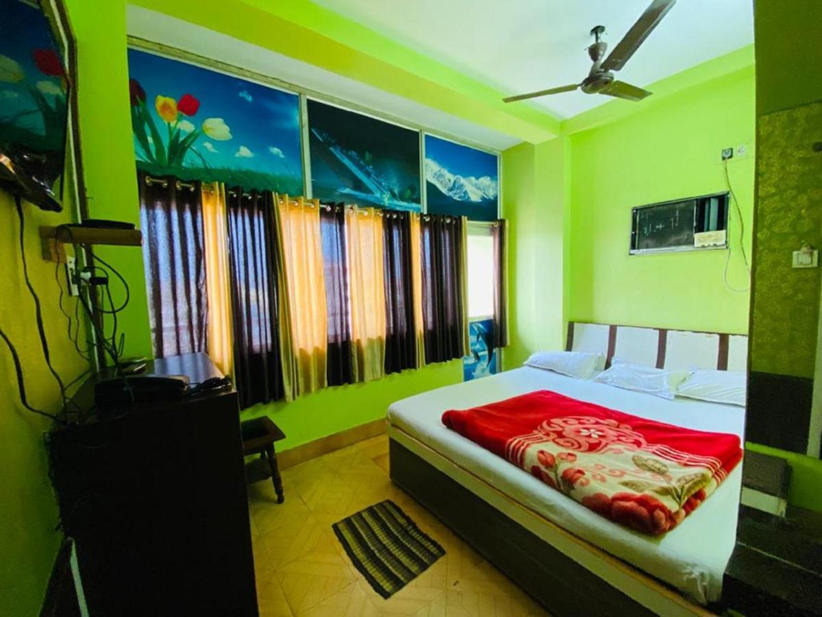 Staymaker Hotel Prerana Tarapith Exteriör bild