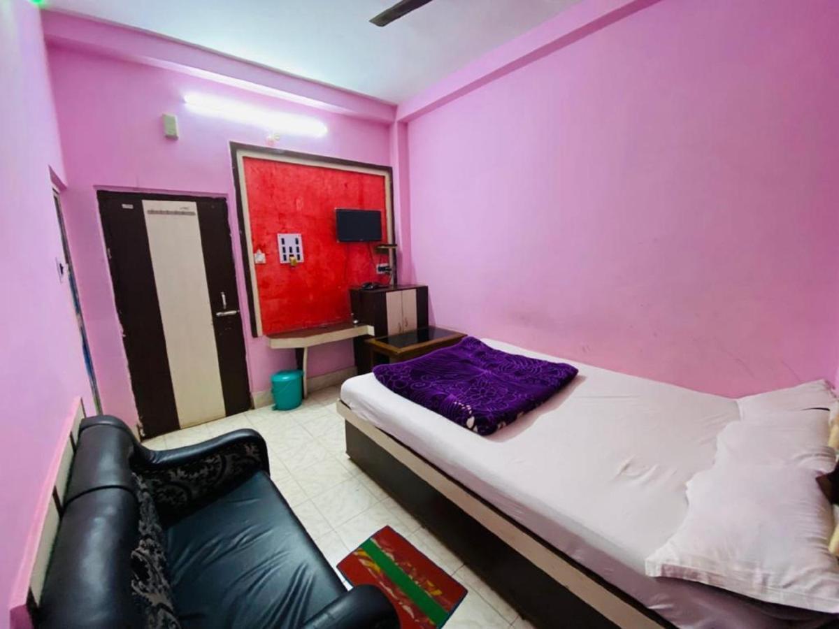 Staymaker Hotel Prerana Tarapith Exteriör bild